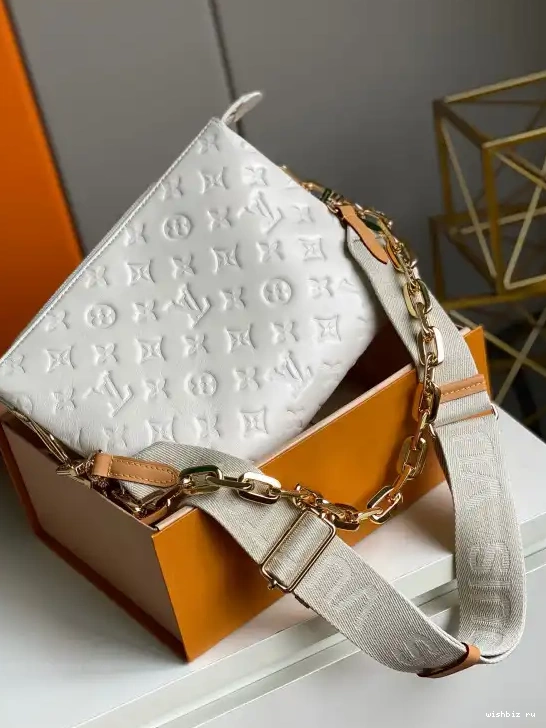 WIS COUSSIN VUITTON LOUIS PM 0612